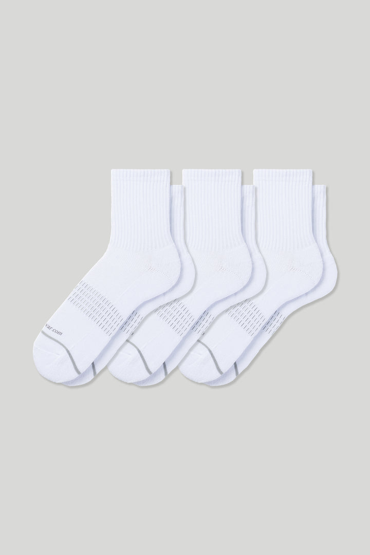 Set of three pairs of 3D sport socks with cushioned support, breathable mesh design, and moisture-wicking fabric—ideal for running, training, and daily workouts.