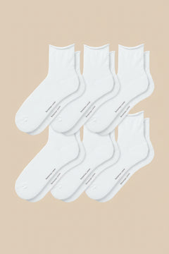 Soft women’s roll top socks with a comfortable non-binding cuff, breathable cotton blend, and classic ankle length—perfect for everyday wear.