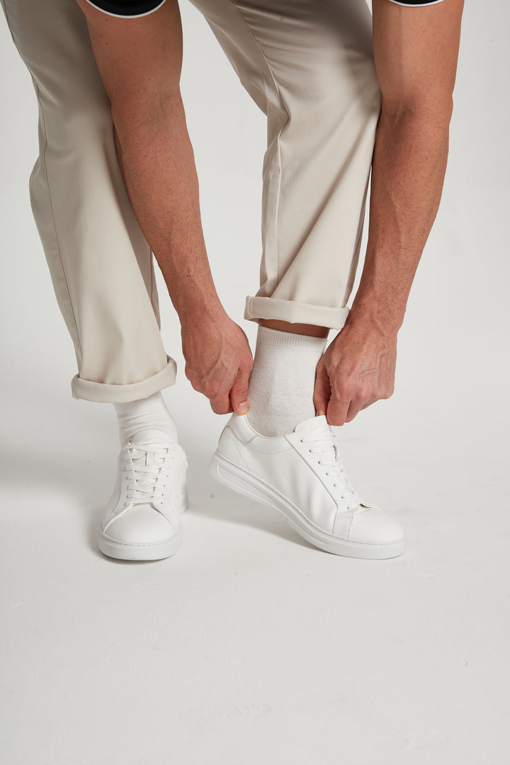 Breevar white men's hemp socks pulling white shoes