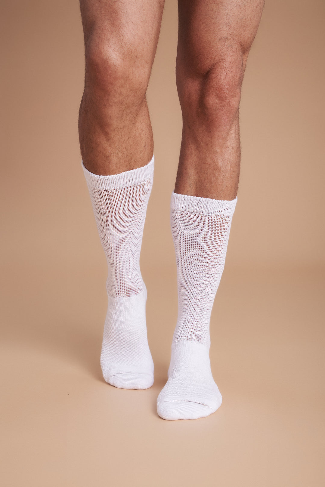 breevar diabetic socks feature: All-day comfort – relaxed cuff won’t leave marks, even with swollen ankles. Gentle on skin – seamless design prevents irritation, safe for sensitive feet. Comfort that lasts – reinforced heel and toe with cushioned support you can rely on.