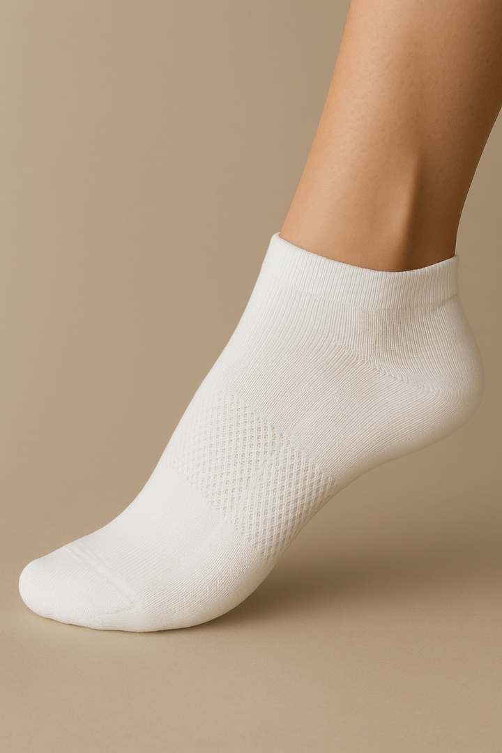Breevar women's antibacterial Massage Ankle Socks White