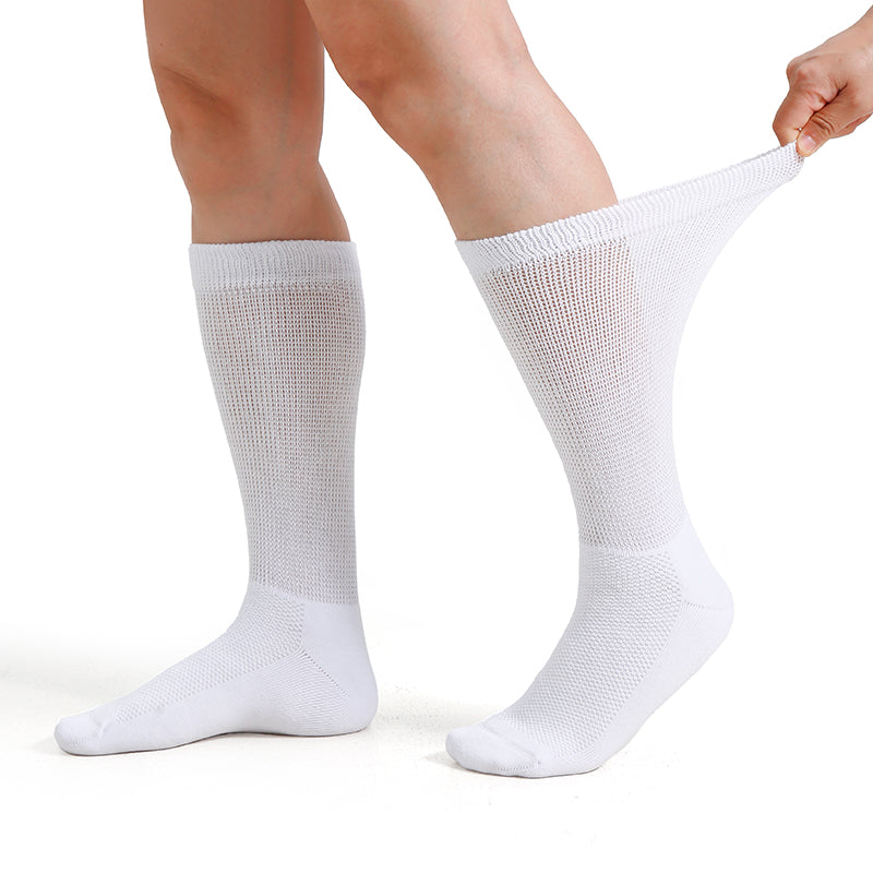 Women's Diabetic Non-Binding Socks — cuff being stretched open