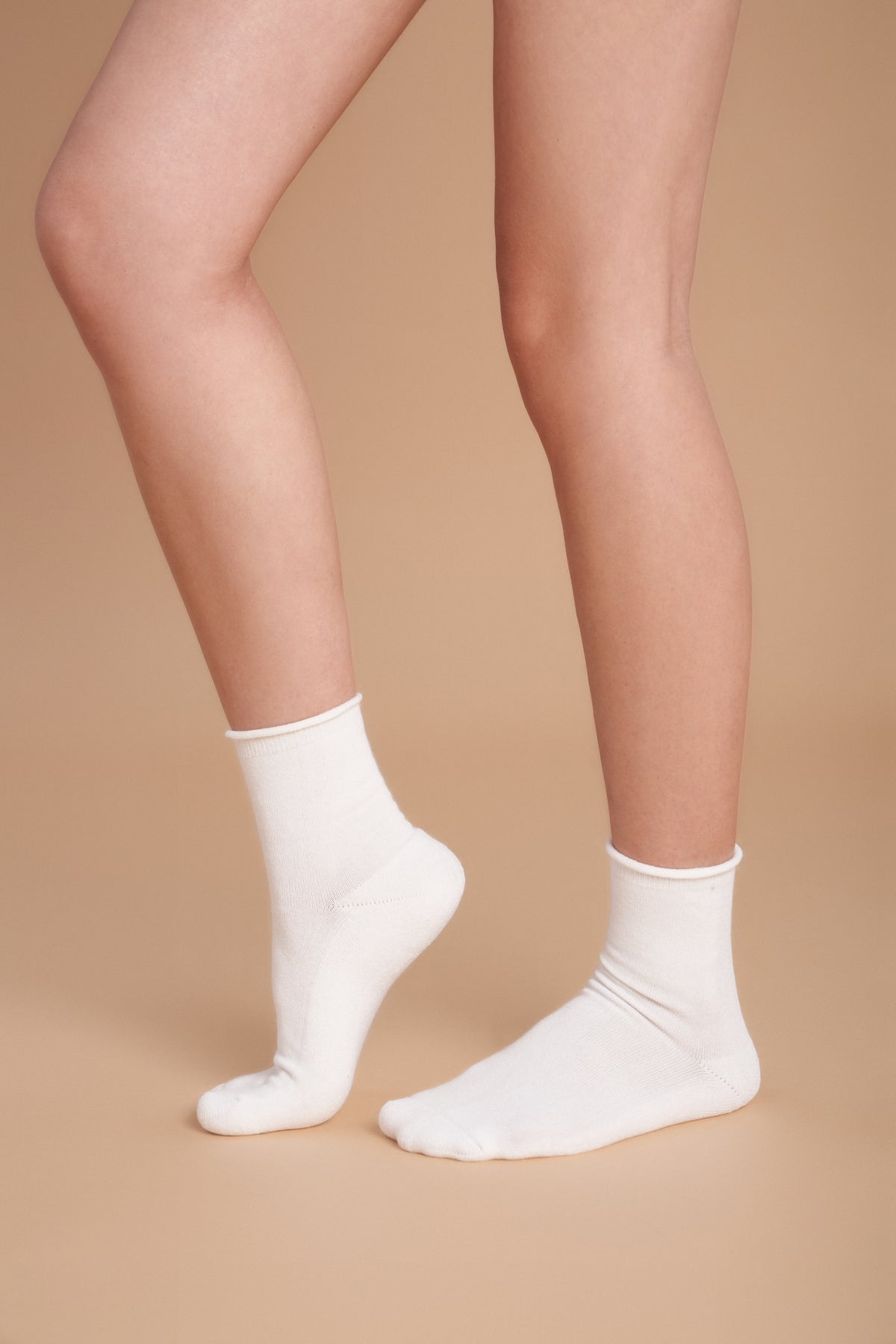 Women's Roll Top Socks — toe and heel shape on foot