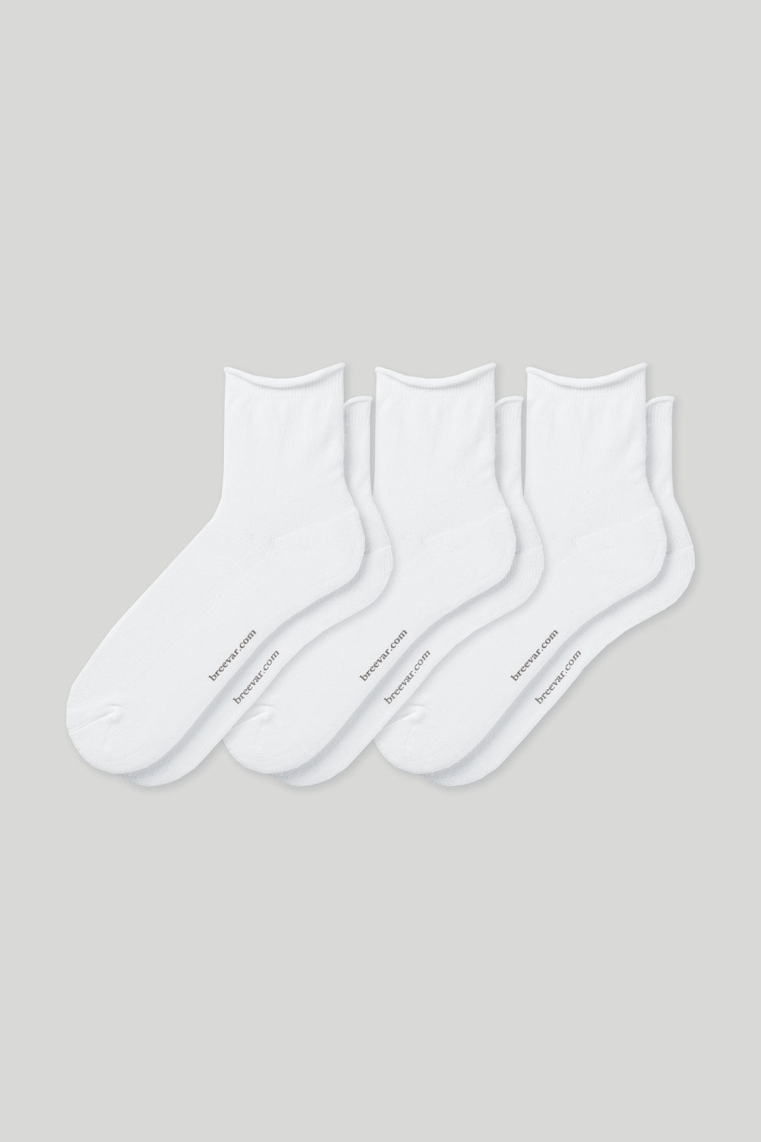 Soft women’s roll top socks with a comfortable non-binding cuff, breathable cotton blend, and classic ankle length—perfect for everyday wear.