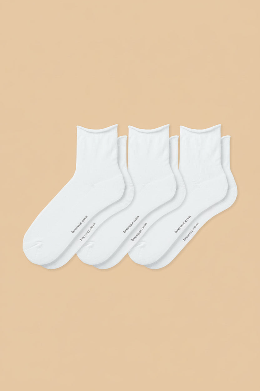 Soft women’s roll top socks with a comfortable non-binding cuff, breathable cotton blend, and classic ankle length—perfect for everyday wear.
